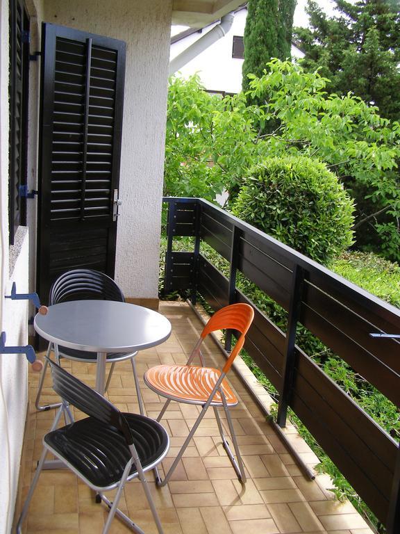 Apartments Dunoti Krk Town Szoba fotó