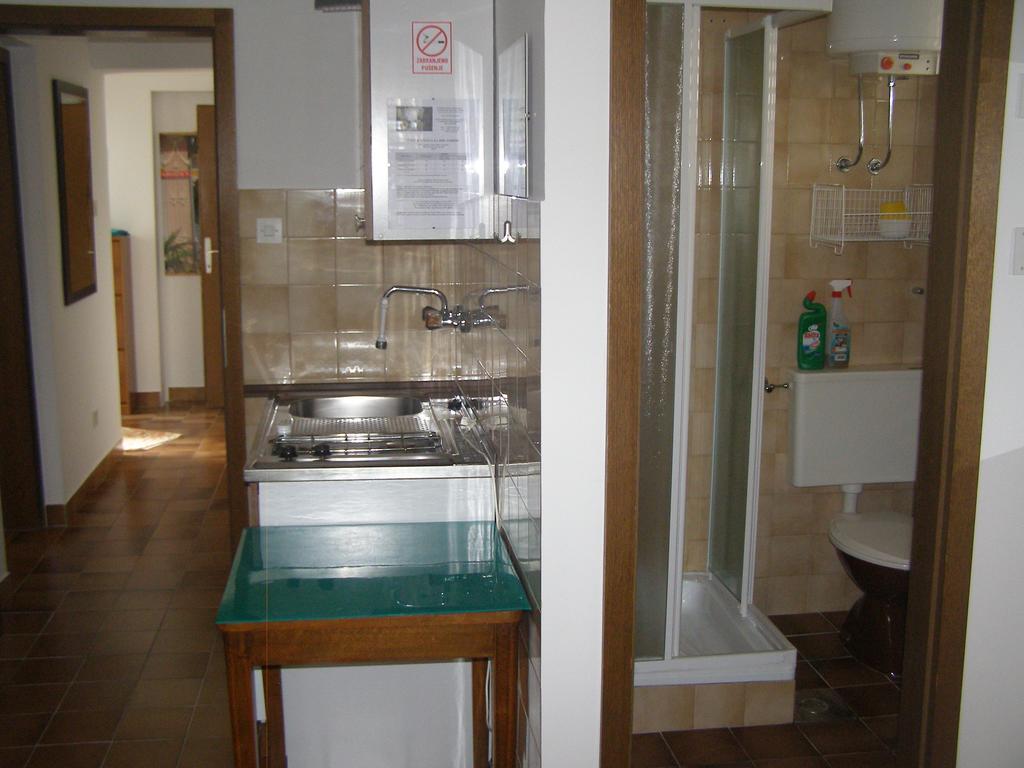 Apartments Dunoti Krk Town Szoba fotó