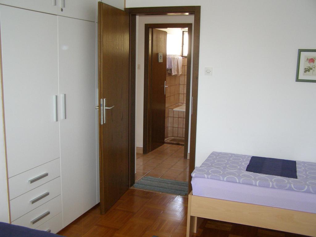 Apartments Dunoti Krk Town Szoba fotó